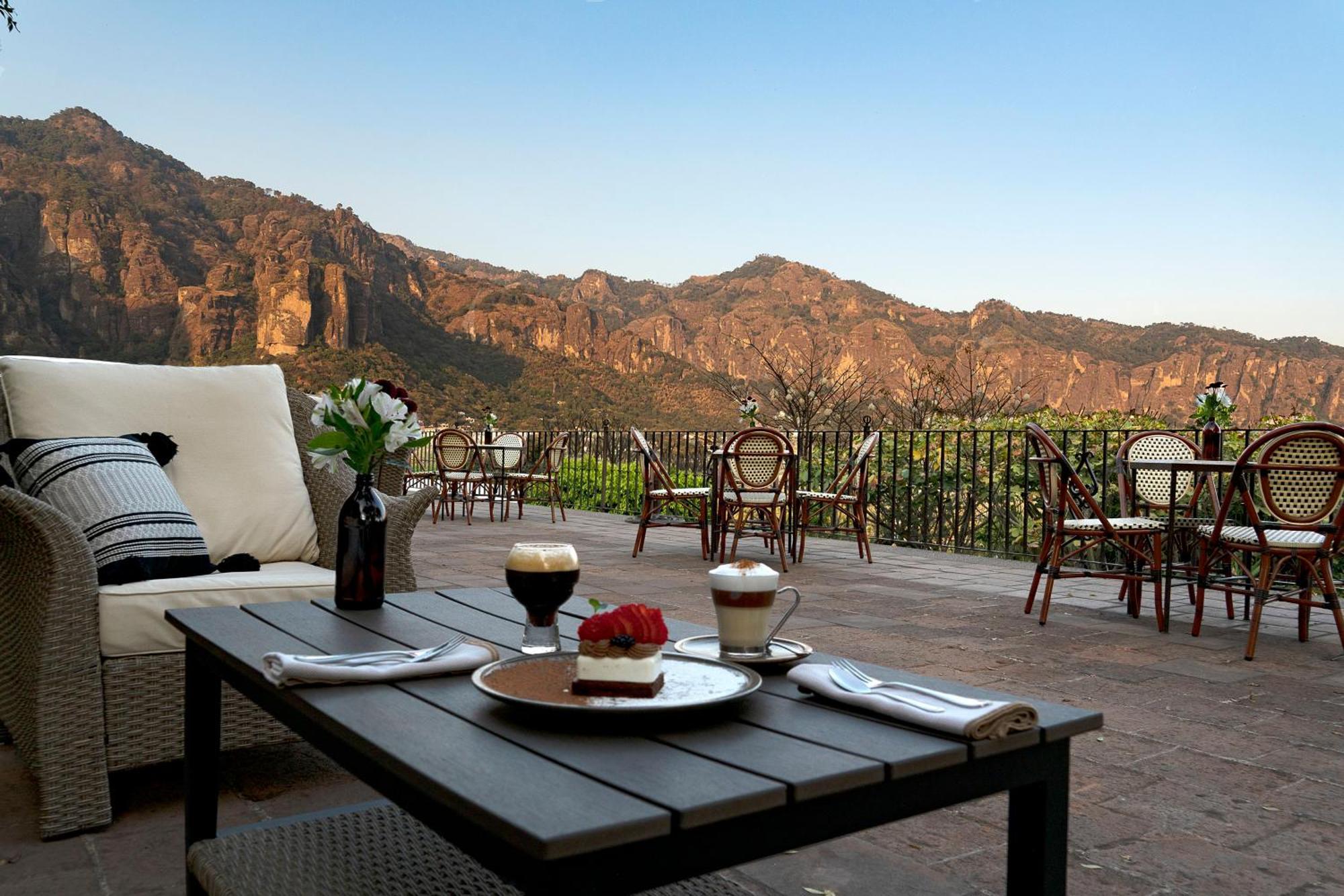 Posada Del Tepozteco - Hotel & Gallery Tepoztlan Bagian luar foto